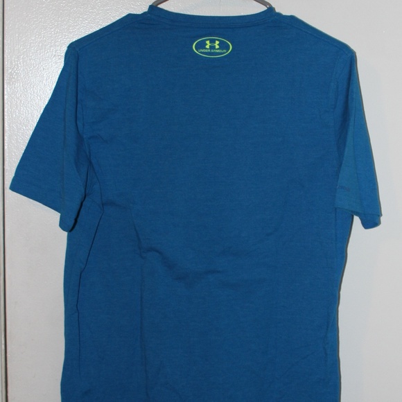 Under Armour Shirt - Picture 5 of 5